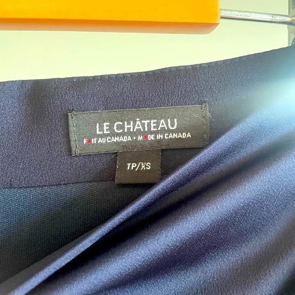 Le Chateau off the shoulder floral dress XS - Picture 3 of 3